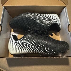 Youth Baseball/Soccer Cleats - perfect condition!